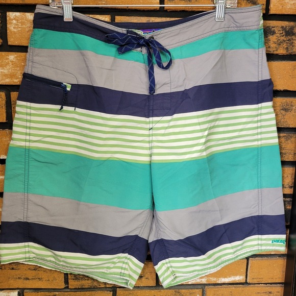 Patagonia Mens 35 Wavefarer Lightweight All Wear Board Swim Shorts Striped Nylon - Picture 1 of 11